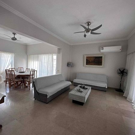 Beach Front Apartment Nea Palatia Exteriér fotografie