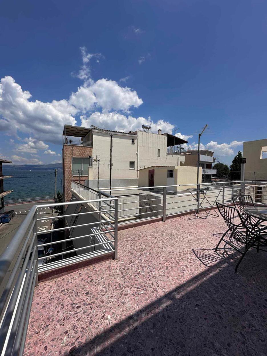 Beach Front Apartment Nea Palatia Exteriér fotografie