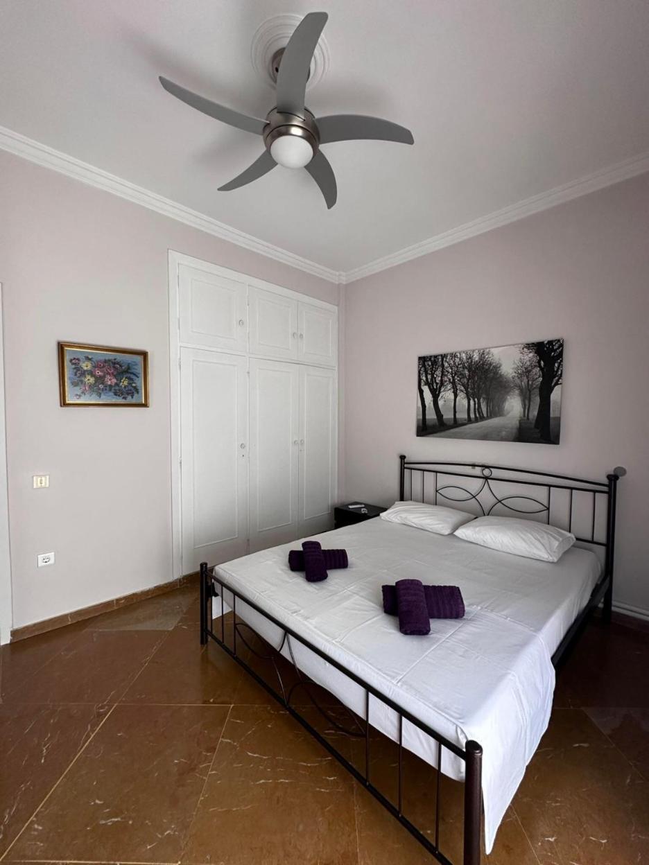 Beach Front Apartment Nea Palatia Exteriér fotografie